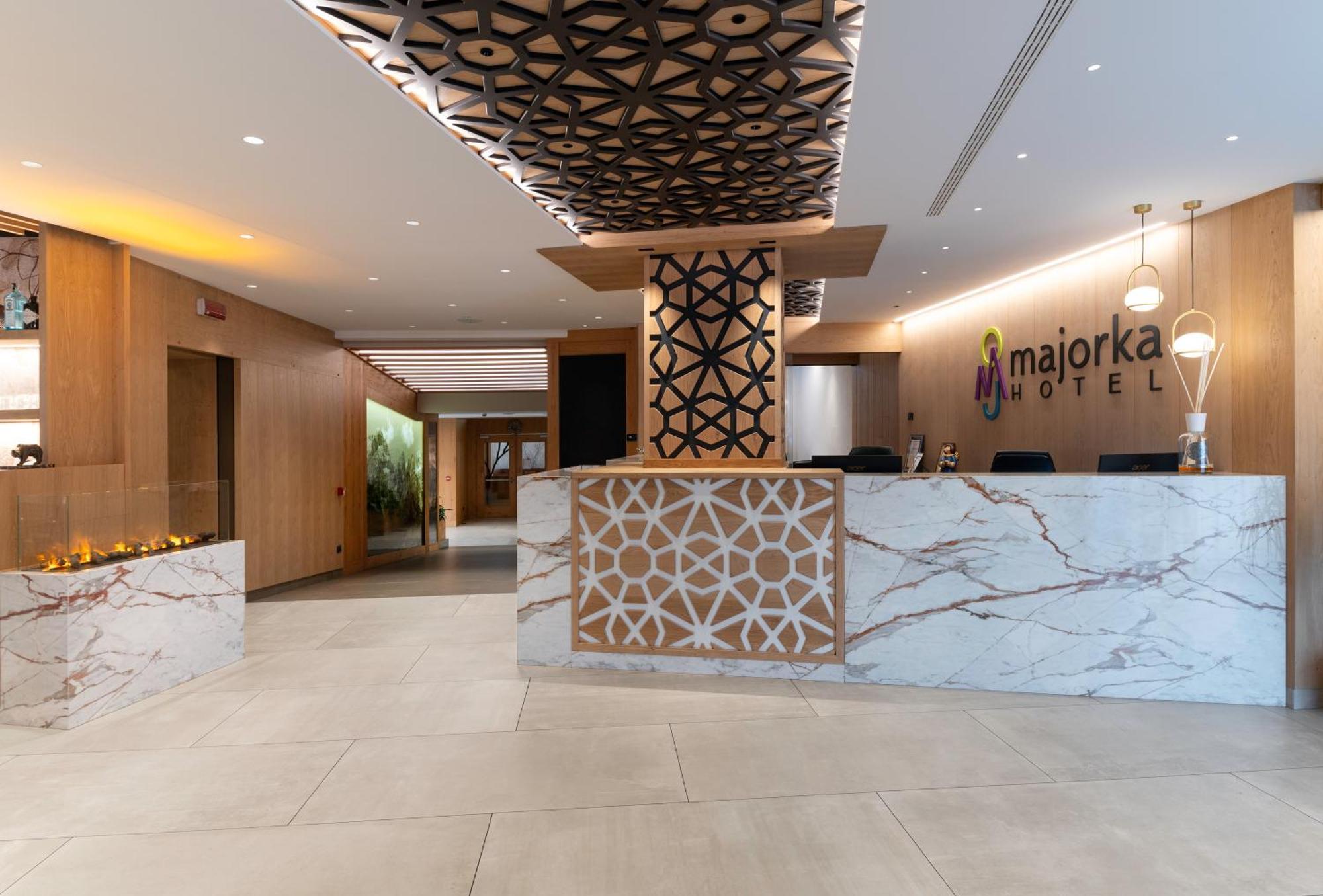 אנדלו Hotel Majorka מראה חיצוני תמונה
