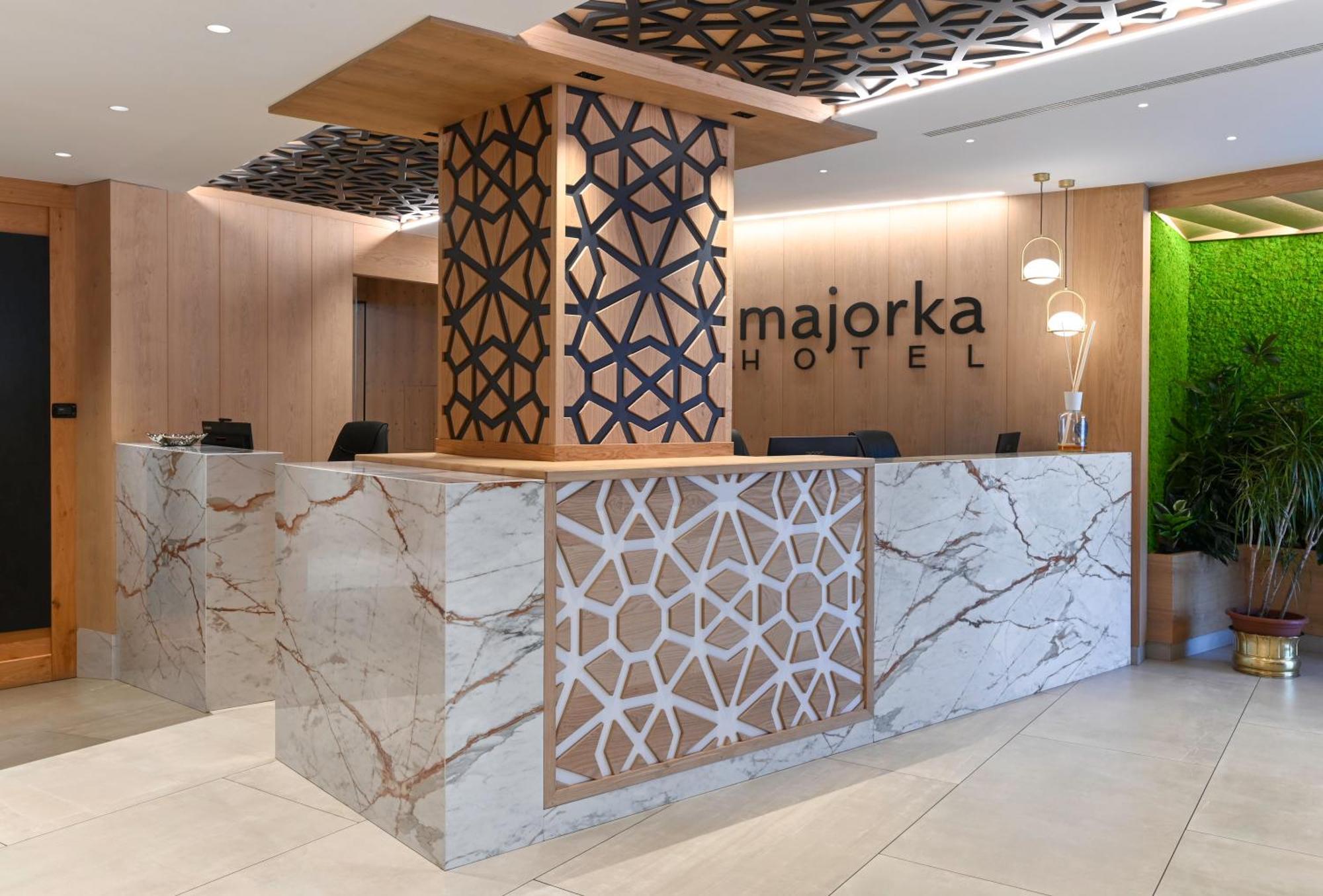 אנדלו Hotel Majorka מראה חיצוני תמונה