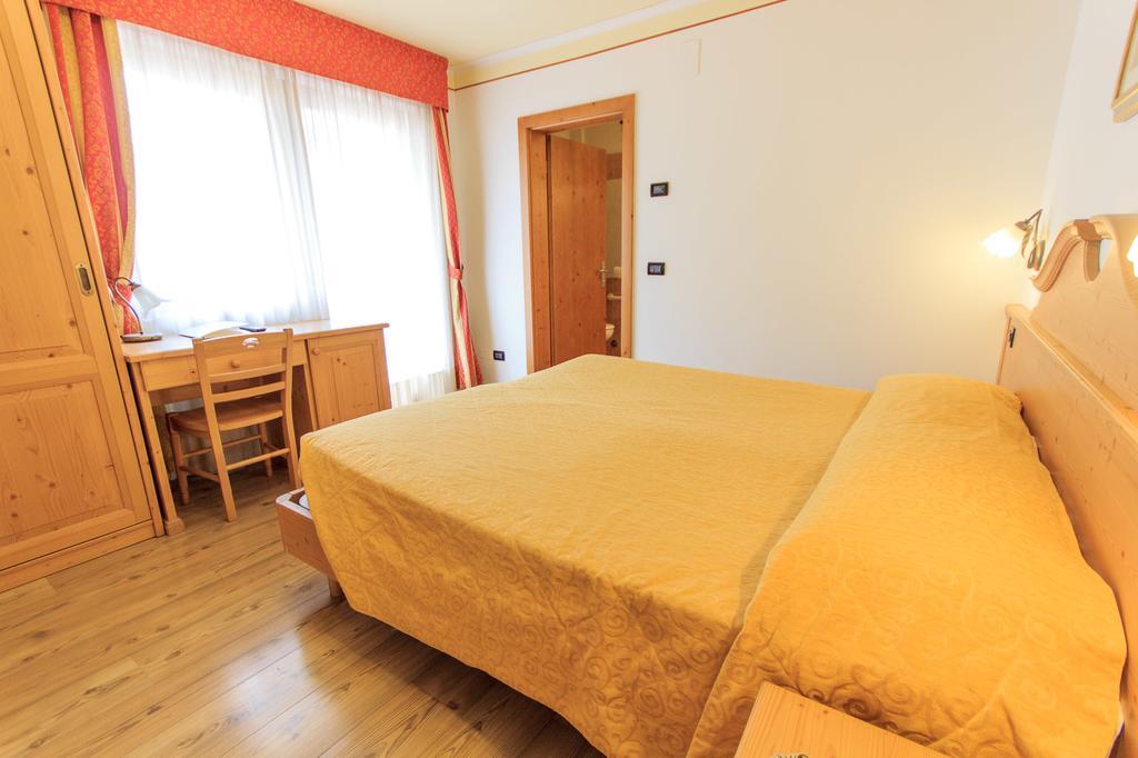 אנדלו Hotel Majorka מראה חיצוני תמונה
