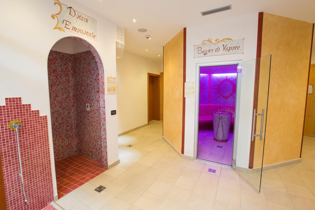 אנדלו Hotel Majorka מראה חיצוני תמונה