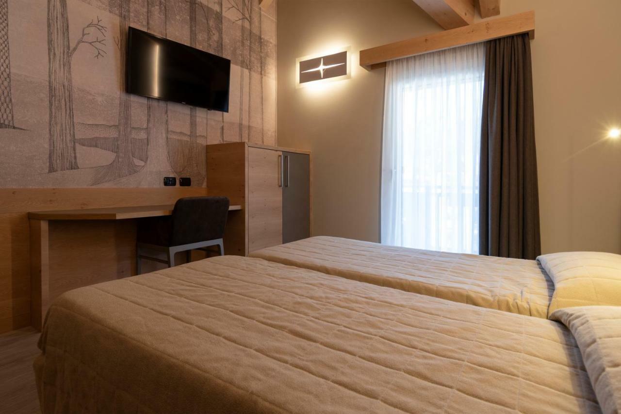 אנדלו Hotel Majorka מראה חיצוני תמונה