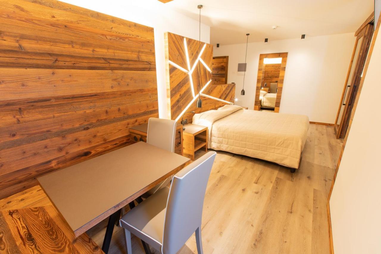 אנדלו Hotel Majorka מראה חיצוני תמונה